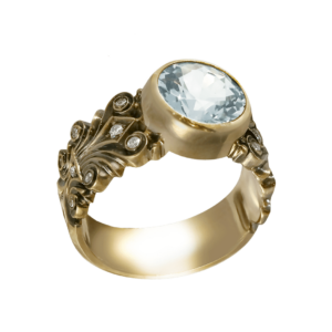 золотое кольцо с голубым топазом фрейя
